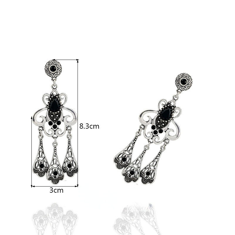 Wholesale Vintage Diamond Tassels Alloy Earrings